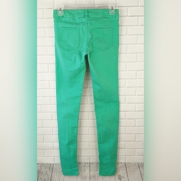 H & M Divided Green Skinny Jeans - Picture 2 of 8